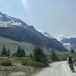 Апартаменти Zermatt Apartment *