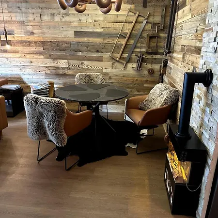 Zermatt Apartment ツェルマット