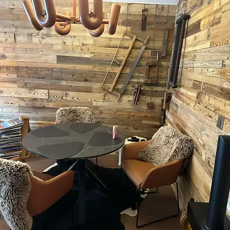 Zermatt Apartment アパート ツェルマット